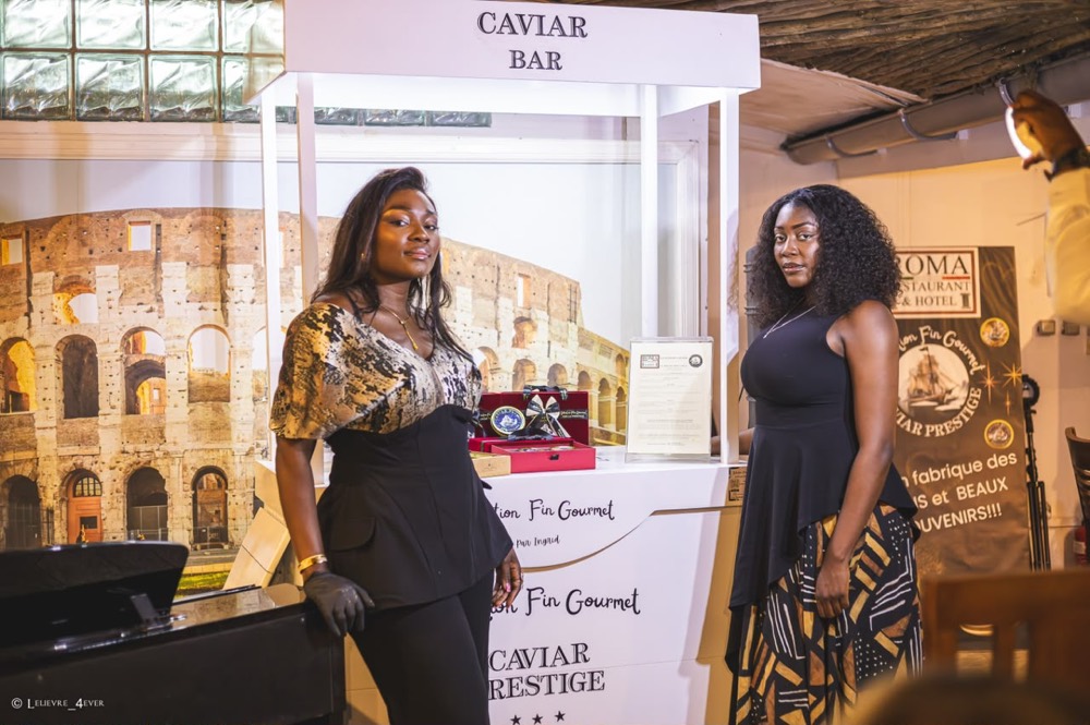 Ingrid au Caviar Bar Sélection Fin Gourmet
